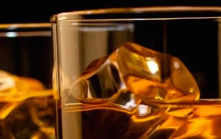 Whiskey tea tasting through a trip around the world