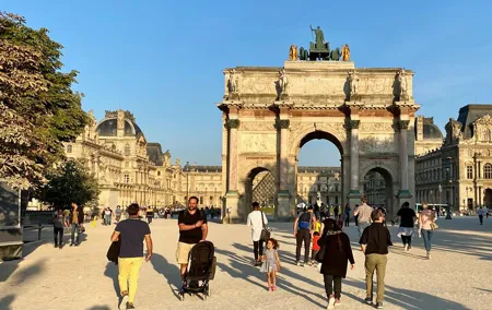 Paris Private City tour, Montmartre, Latin Quarter, St.Chapelle