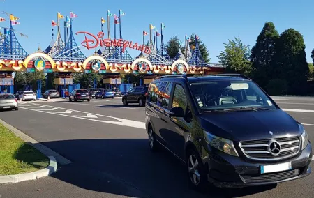 Private Transfer from Paris Centre to Disneyland Paris