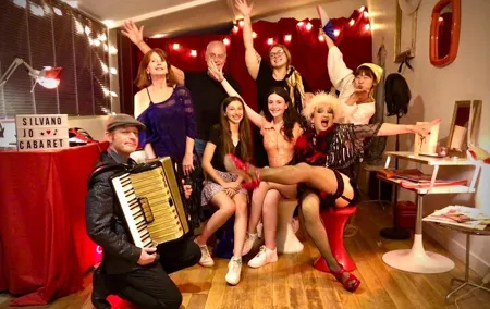 French Dinner & Cabaret Show in Artist's Home