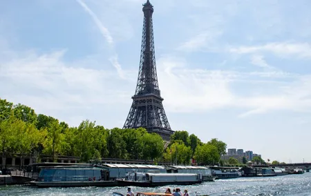Paris City Walking Tour: See the Top 5 Highlights in a Day