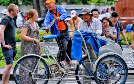 Paris Seine Bicycle Tour, Optional Louvre Entry Tickets