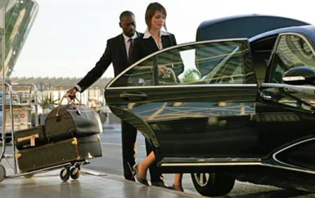 Best Private Airports Transfers - Executive Sedan Service