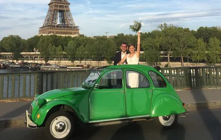 Discover Paris in a Classic French Car (2cv)