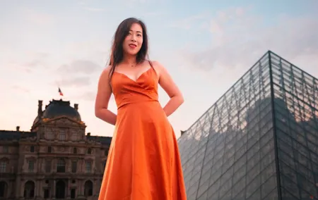 Paris: Private Photoshoot Tour near 2 Landmarks of Your Choice