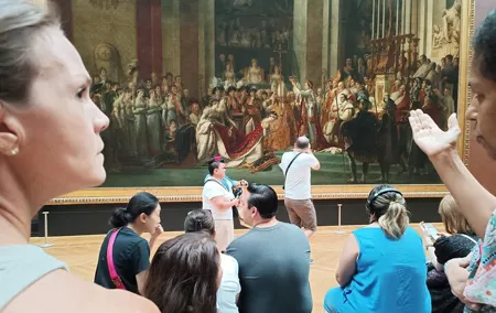 Exclusive Paris Louvre Private Guided Tour with Top-rated Expert