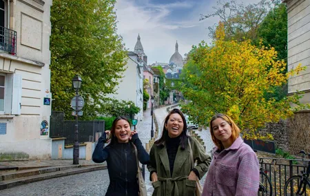 Paris Montmartre Walking Tour: Art & Rebel Legacy - Small Group