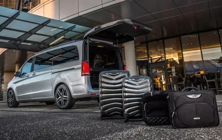 Best Private Airports Transfers - Luxury Minivan Service