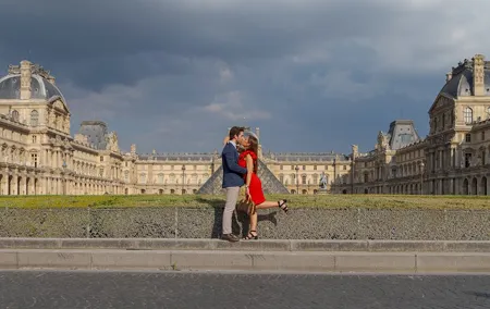 Proposal in Paris Centre with Photoshoot & Video