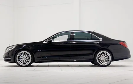 Private Luxury Car Arrival from Paris Airport Airport to Paris