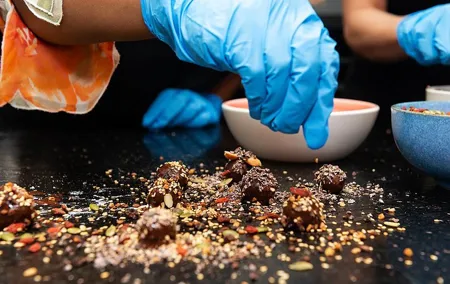 Private Praliné Rocher Chocolate making class in Paris
