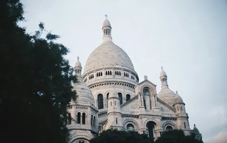 Bohemian Art and the History of Montmartre Tour