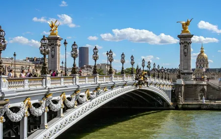 Discover Paris’ most Photogenic Spots with a Local
