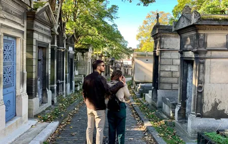 Pere Lachaise Cemetery Private Walking Tour