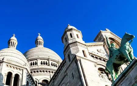 Montmartre Scavenger Hunt and Highlights Self-Guided Tour