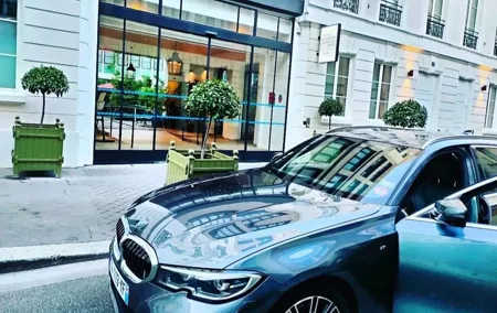 Private Transfer from Paris to Roissy CDG Airport