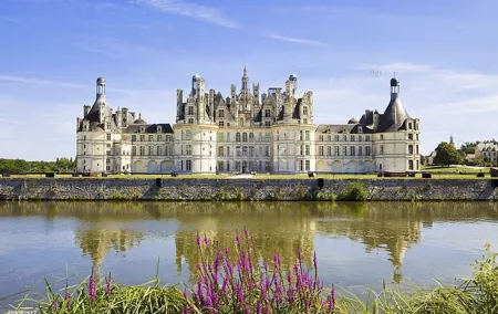 Loire Valley Day Trip from Pairs With Wine and Cheese Pairing