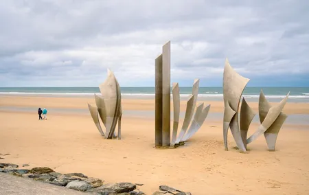 Normandy D-Day Landing Beaches Day Trip from Paris