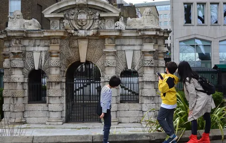 Latin Quarter Self Guided Tour for Kids and Families in English