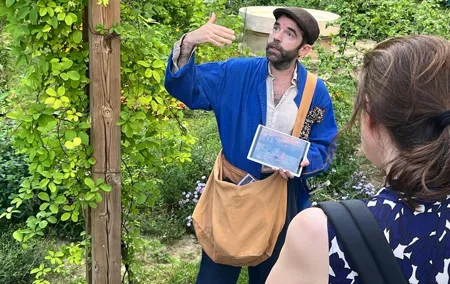 Montmartre Impressionist Paris Actor-Led Fun Guided Tour