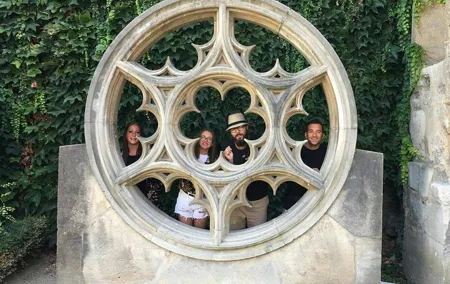 Marais District 2-Hour Private Walking Tour in Paris