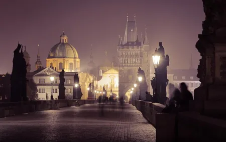 Mystery Tour at Charles Bridge and Prague Castle: Alchemy & Magic