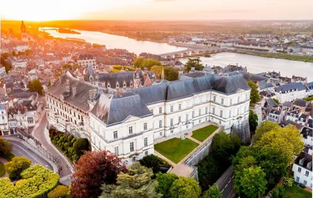 Loire Castles Chenonceau, Blois, Chaumont Private Tour from Paris