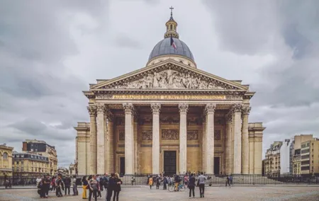 Paris French Revolution Self Guided Walking Tour with an APP