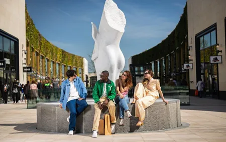 Giverny McArthurGlen Outlet Village Roundtrip Transfer from Paris