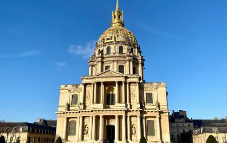 Paris Full Day 7 Iconic Sights Semi-Private Live Guided Tour
