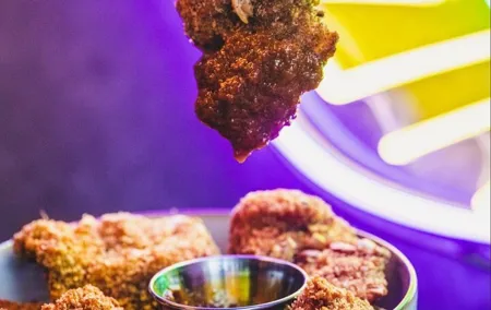 Discovery Tour of Aada Afro and Soul Cuisine in Montreuil