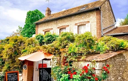 Giverny Day Tour from Paris with Hotel Pickup