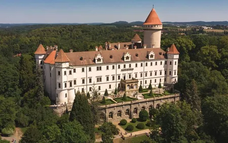 Czech Castles Scooter Tour for 1 day. The East Way. (audio guide)