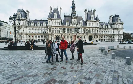 Harry Potter & Fantastic Beast's Tour in Paris with Fun Guide