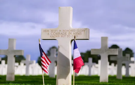 Normandy D-Day Beaches Omaha, Pointe du Hoc & American Cemetery
