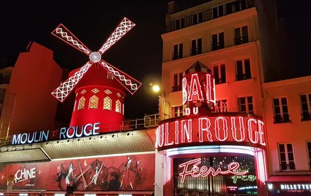 Montmartre by Night Private Tour