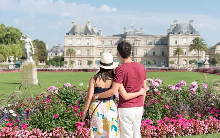 CHARMING PARIS: Half day guided visit and photo reportage