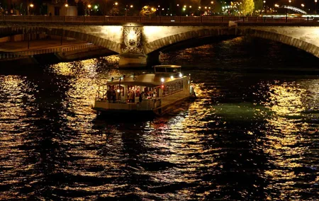 St Valentin Dinner Cruise
