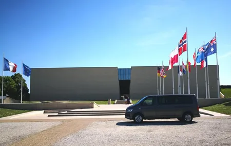 Private trip from Paris to visit the Caen Memorial Museum aboard a Van (4/7 pax)