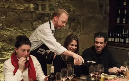 5 Hour Paris Tour with Hotel Pick Up and Drop with Wine Tasting