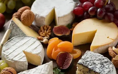 Vegetarian Walking Food Tour in Le Marais
