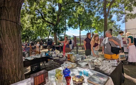 Flea Market Vanves Walking Tour