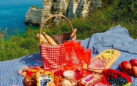 Etretat & Monet Gardens Private Tour from Paris Picnic + Gift