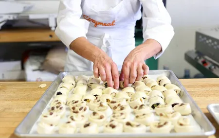 Bicolor Croissant & Pastry Making Class Near Eiffel Tower