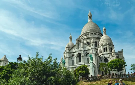 Rainbow Tour in Paris Immersive LGBTQ Tour