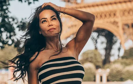 1-Hour Private Photoshoot in Paris