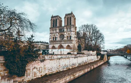 Paris' Old Town away from the crowds, Latin Quarter & Hidden Gems