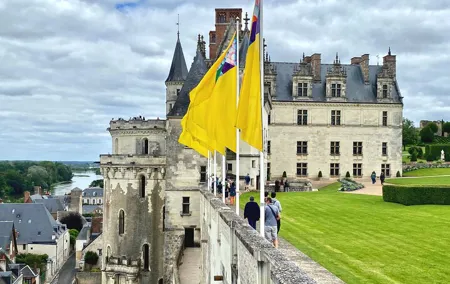 3-day Private 6 Loire Castles, Mont Saint-Michel, Honfleur, Rouen