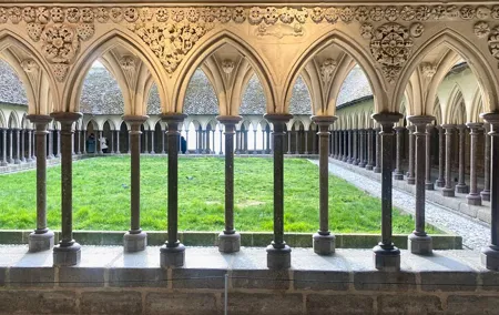 3-day Mont Saint Michel Normandy Brittany 4 Castles Guided Trip