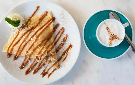 Giverny, Crepe tasting and cruise with Private Pick up and drop